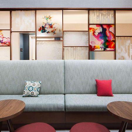 Hampton Inn Атенс Екстериор снимка