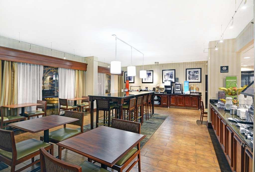 Hampton Inn Атенс Ресторант снимка
