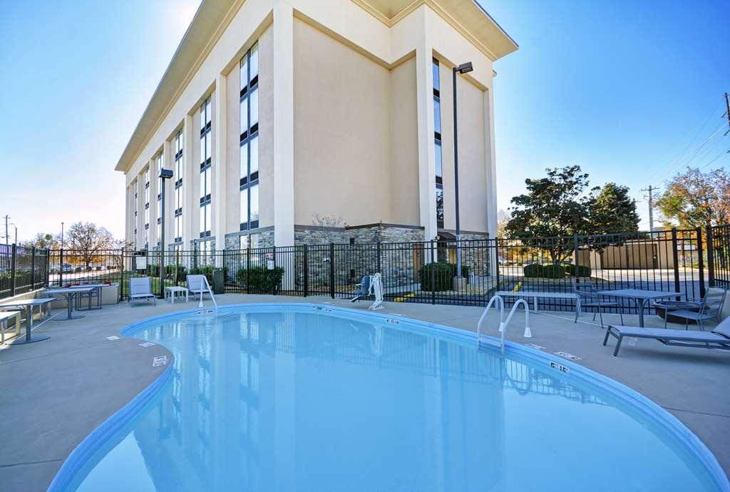 Hampton Inn Атенс Съоръжения снимка