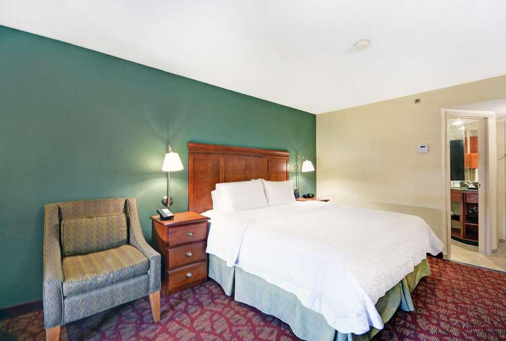 Hampton Inn Атенс Стая снимка
